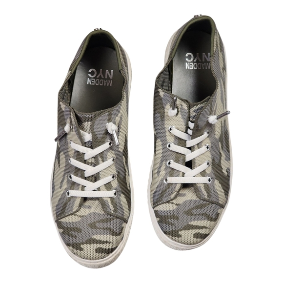 Madden NYC Camo Print Lace-Up Platform Sneakers Size 9W Casual Street Style - Picture 2 of 10